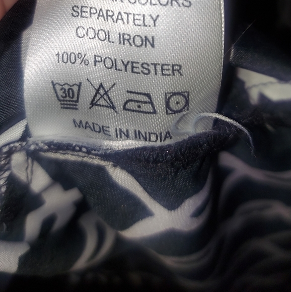 White chain link design/black straight dress By Just BEE-SZ M - Picture 4 of 7